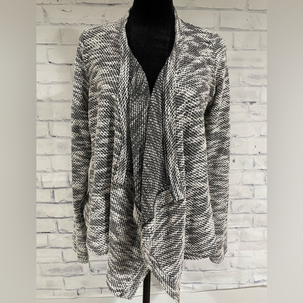 EUC Forever 21 Women’s Small Knitted & Lace Cardigan